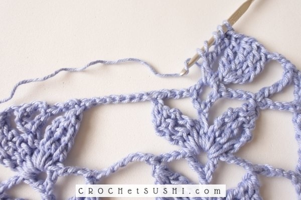 Passo-a-passo: Barrado de 3 pétalas em crochê - Crochet step by step